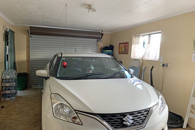 Photo of property in 1a Carlyle Street, Dannevirke, 4930