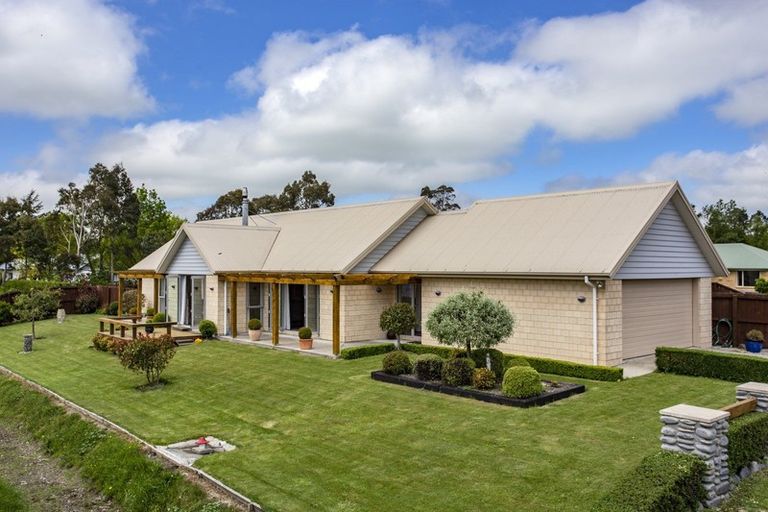 Photo of property in 2 Stonebridge Lane, Oxford, 7430