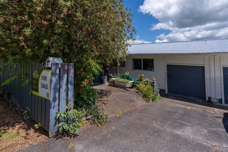 Photo of property in 4 Smeath Road, Kawakawa, 0210