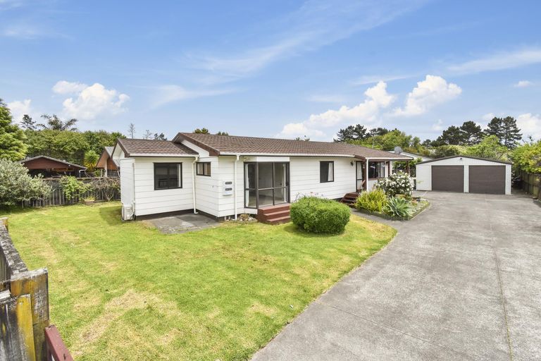 Photo of property in 57 Carnoustie Drive, Wattle Downs, Auckland, 2103