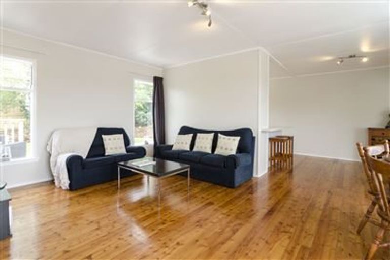 Photo of property in 40 Puriri Street, Helensville, 0800