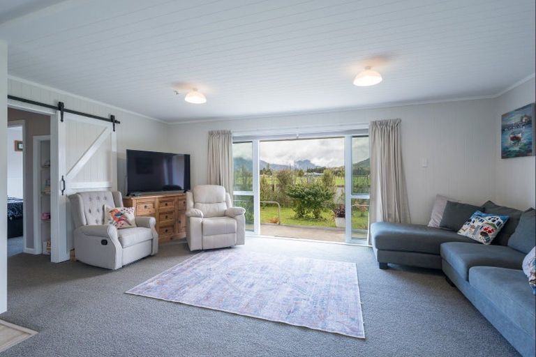 Photo of property in 138 Waller Street, Murchison, 7007