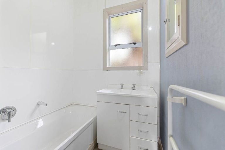 Photo of property in 73 Tirau Street, Putaruru, 3411