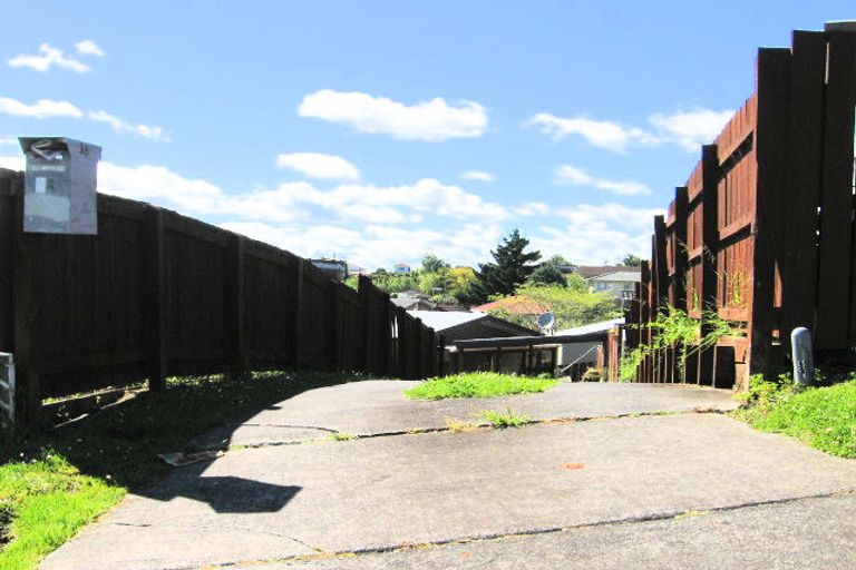 Photo of property in 38 Lendenfeld Drive, Papatoetoe, Auckland, 2025