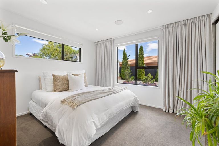 Photo of property in 9 Wakelin Place, Redwood, Christchurch, 8051