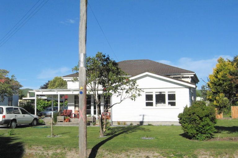 Photo of property in 16 Parau Street, Kaiti, Gisborne, 4010