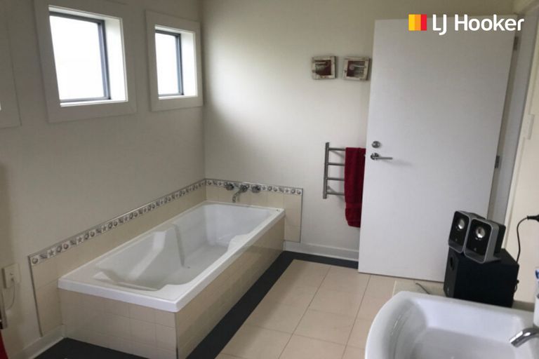 Photo of property in 62 Earls Road, Saint Clair, Dunedin, 9012