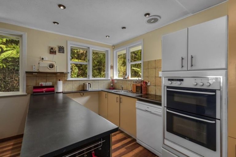 Photo of property in 59 Bird Grove, Stokes Valley, Lower Hutt, 5019