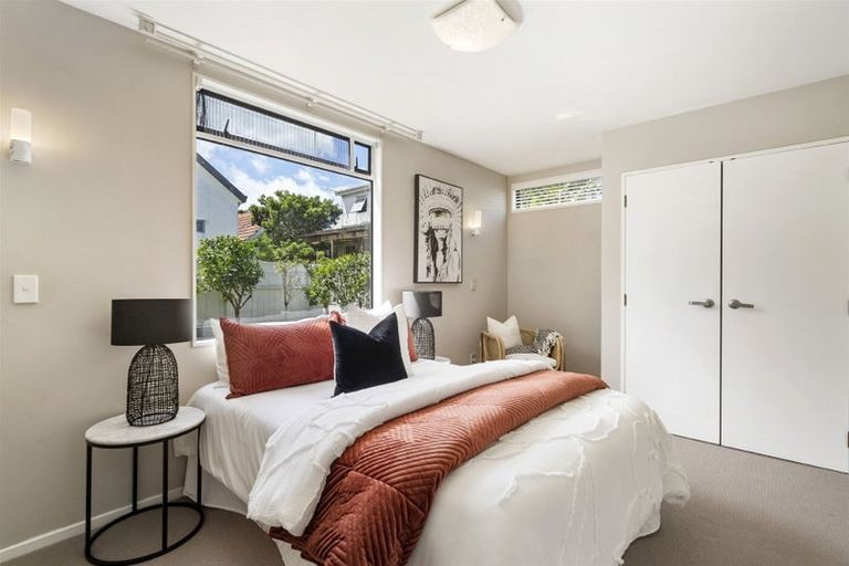 Photo of property in 1/1 Harley Road, Takapuna, Auckland, 0622