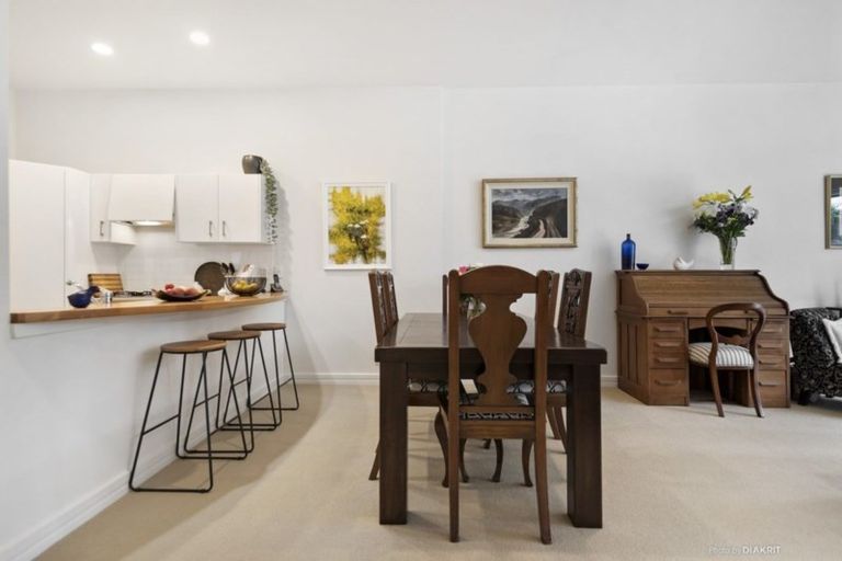 Photo of property in 4/28 Hobson Street, Thorndon, Wellington, 6011