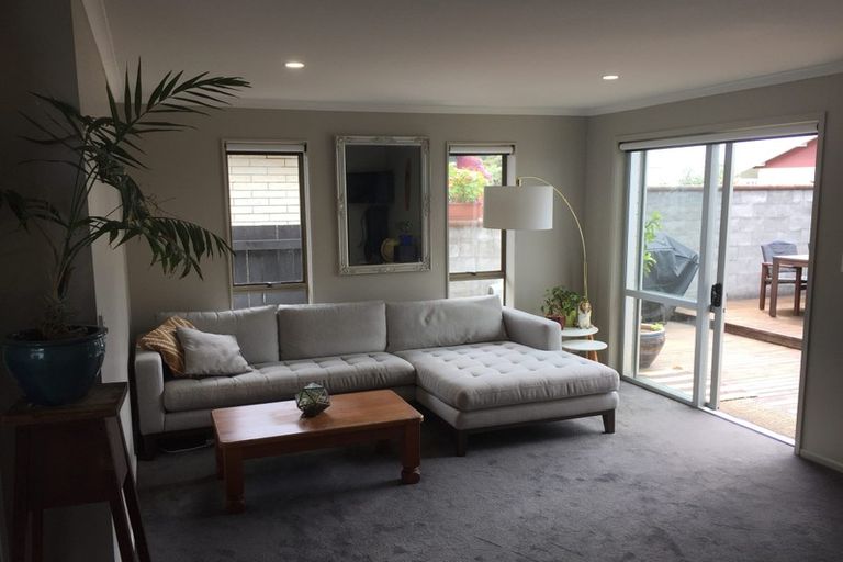 Photo of property in 78 Gover Street, New Plymouth, 4310