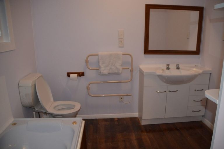 Photo of property in 12 Cheshire Street, Wilton, Wellington, 6012