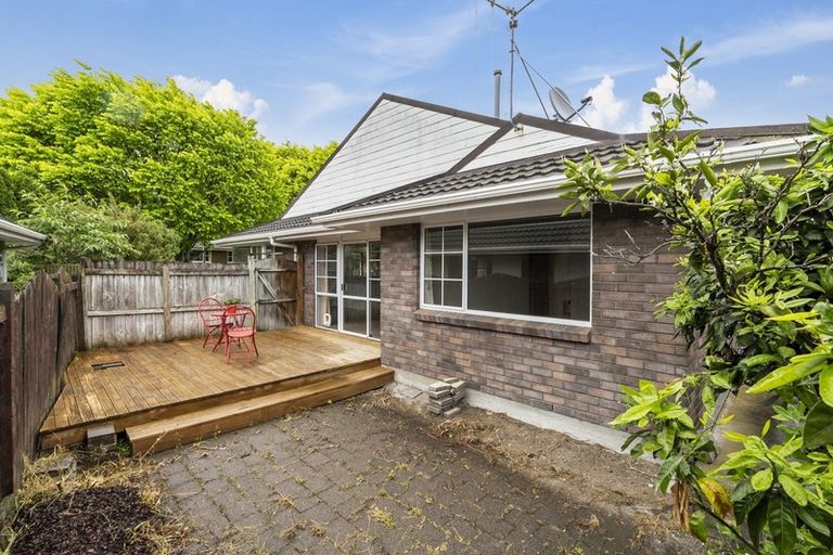Photo of property in 3a Churchill Avenue, Hokowhitu, Palmerston North, 4410