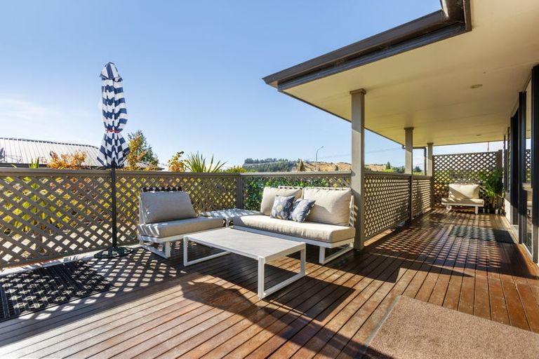 Photo of property in 21 Frye Crescent, Albert Town, Wanaka, 9305