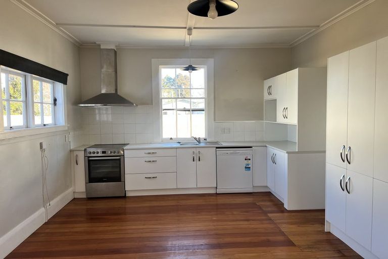 Photo of property in 5 Moa Crescent, Frankton, Hamilton, 3204