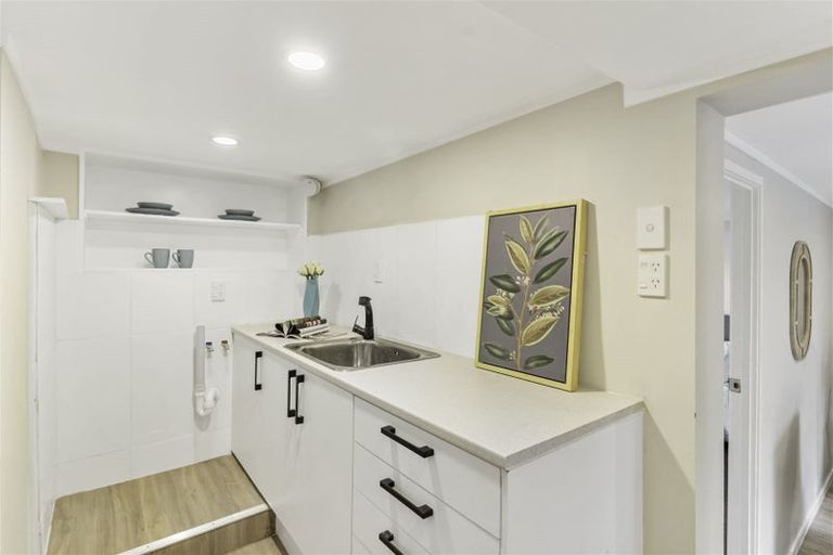 Photo of property in 34 Brentford Place, Manurewa, Auckland, 2102