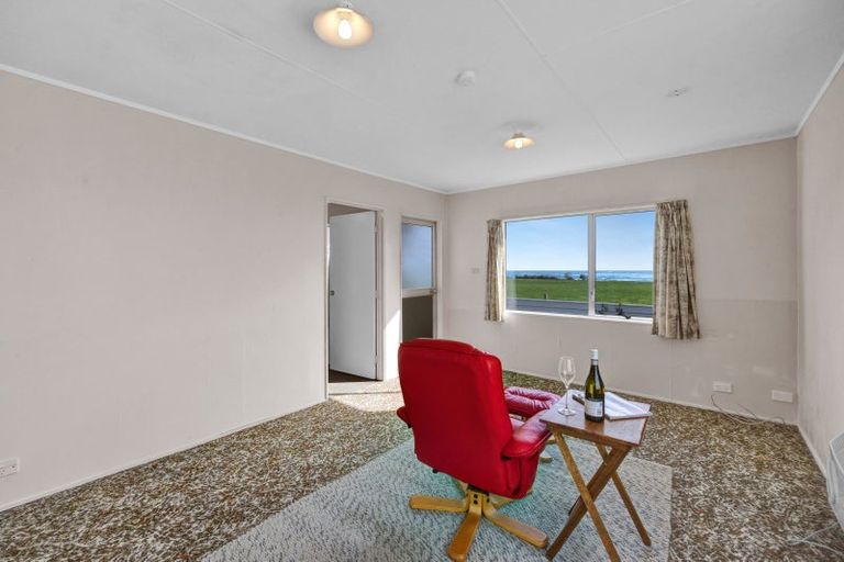 Photo of property in 60 Hume Street, Waitara, 4320