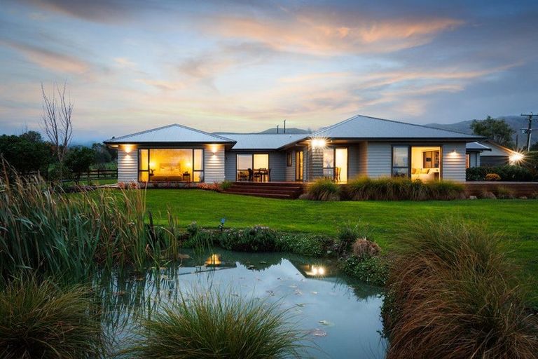 Photo of property in 67 Albert Road, Devonport, Auckland, 0624
