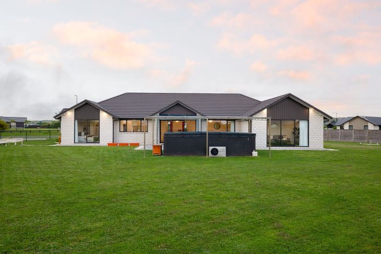 Photo of property in 60 Whare Marama Drive, Leamington, Cambridge, 3432