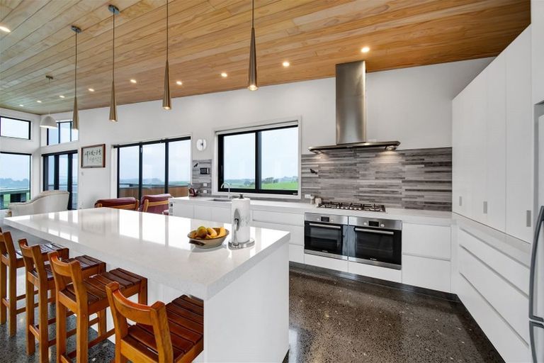 Photo of property in 16a Links Drive, Waiwhakaiho, New Plymouth, 4312