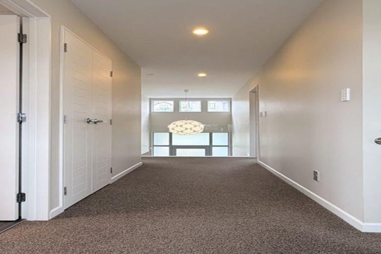 Photo of property in 70 Laurel Oak Drive, Schnapper Rock, Auckland, 0632