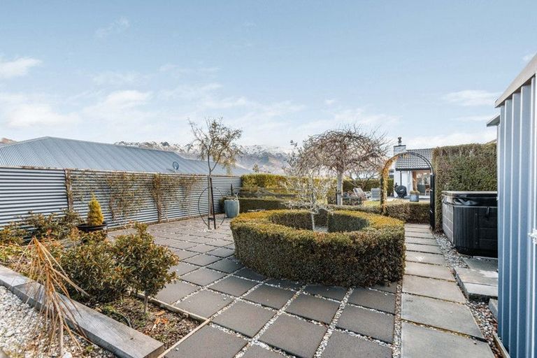 Photo of property in 48 Missy Crescent, Mount Pisa, Cromwell, 9383