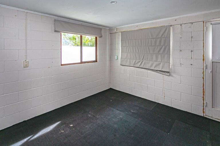 Photo of property in 20 Daphne Road, Tairua, 3508