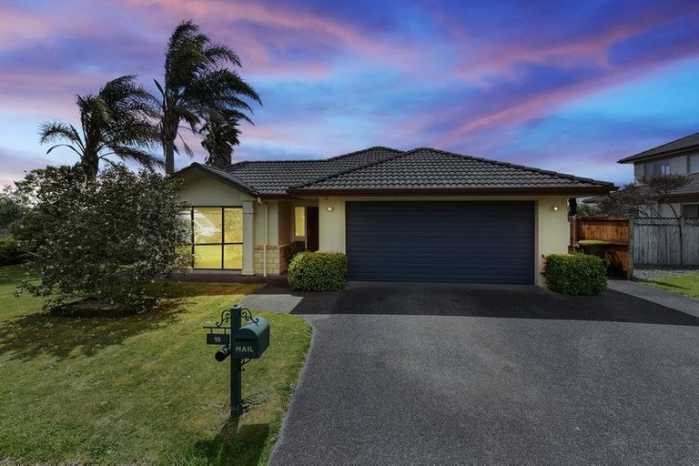 Photo of property in 19 Fergy Crescent, Wattle Downs, Auckland, 2103