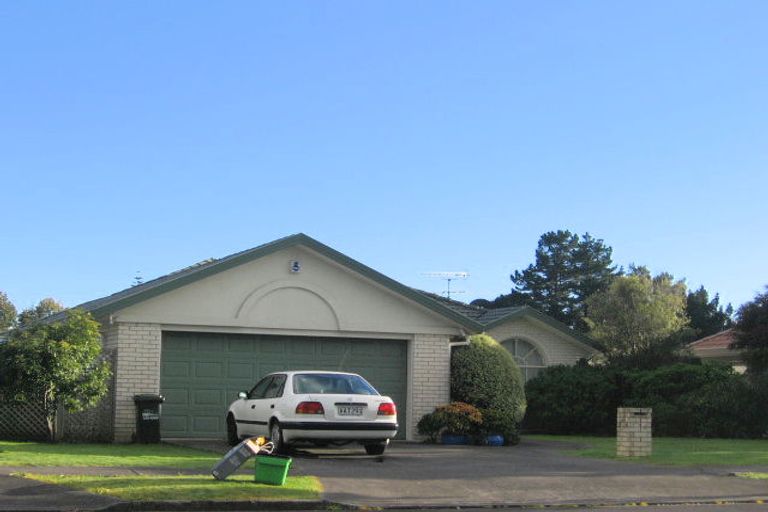 Photo of property in 143 Burswood Drive, Burswood, Auckland, 2013