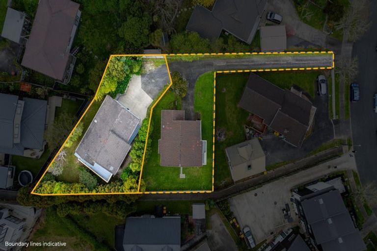 Photo of property in 1/14 Sunward Rise, Glenfield, Auckland, 0629