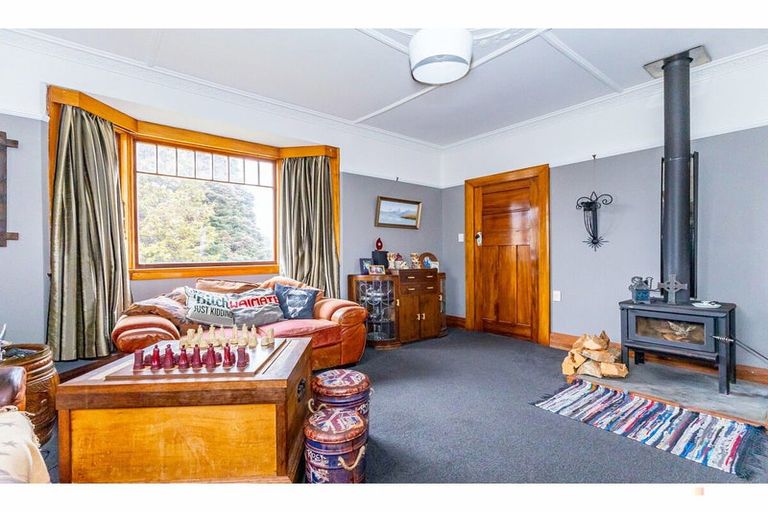 Photo of property in 19 Parsonage Road, Waimate, 7924