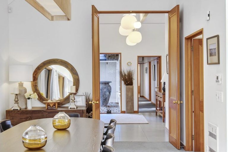 Photo of property in 186 Beacon Point Road, Wanaka, 9305