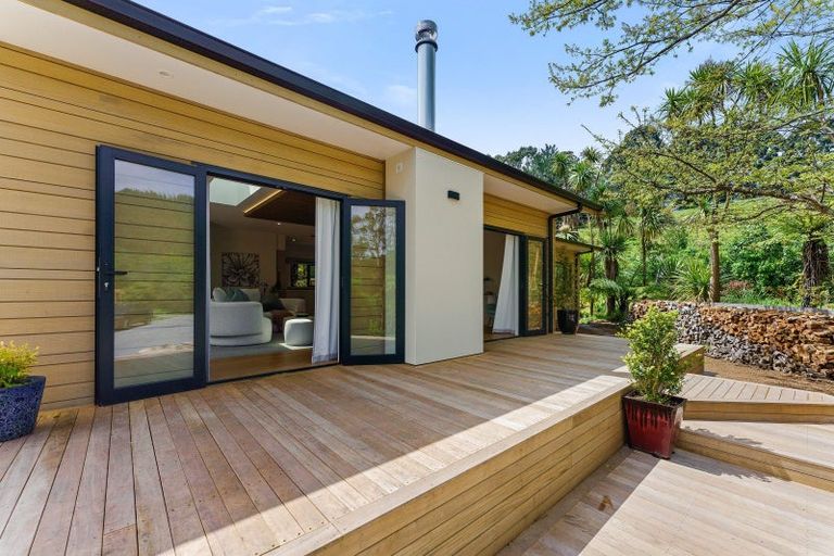 Photo of property in 76 Parenga Road, Hautere, Otaki, 5582