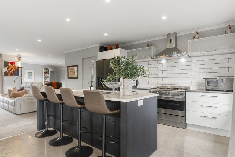 Photo of property in 3 Ellesmere Close, Pyes Pa, Tauranga, 3112