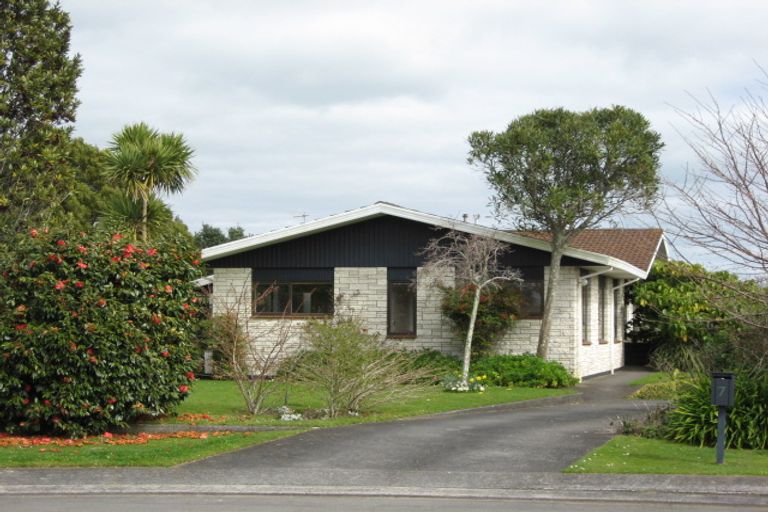 Photo of property in 7 Hunter Place, Merrilands, New Plymouth, 4312