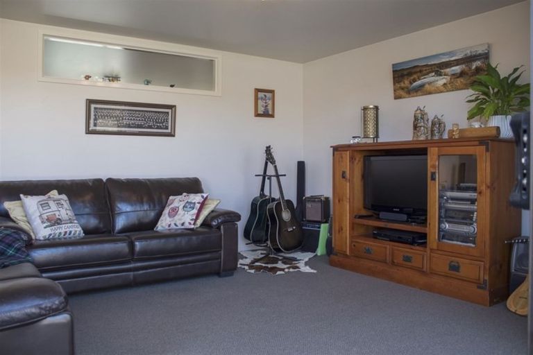 Photo of property in 13 Harris Street, Pleasant Point, 7903