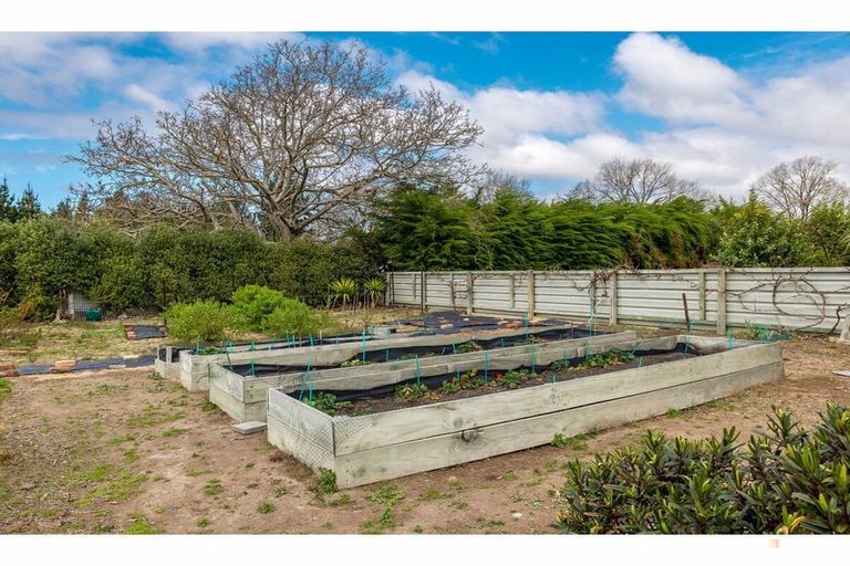 Photo of property in 15 Edward Street, Waimate, 7924