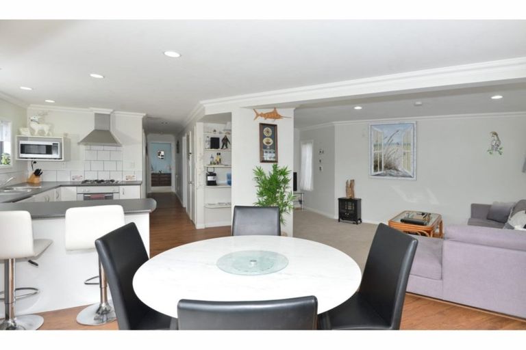 Photo of property in 90a School Road, Paihia, 0200