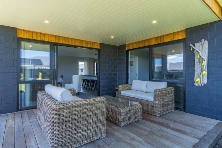 Photo of property in 28 Maunganamu Drive, Wharewaka, Taupo, 3330