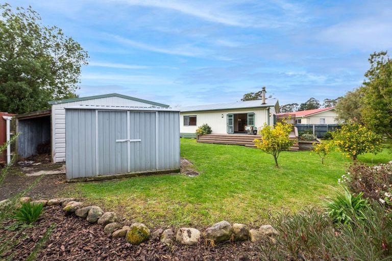 Photo of property in 3 Kowhai Grove, Featherston, 5710