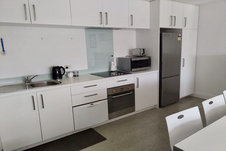 Photo of property in 151 Birkenhead Avenue, Birkenhead, Auckland, 0626