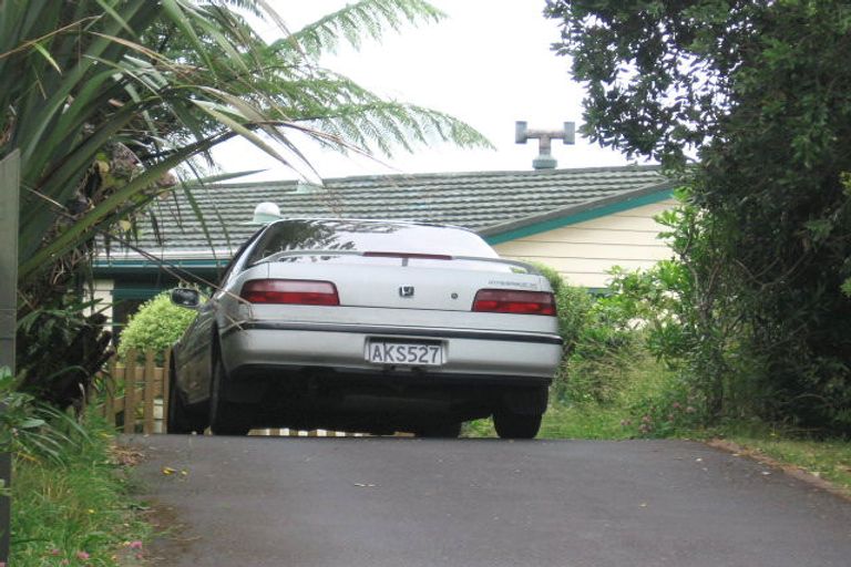 Photo of property in 28 Huntleigh Park Way, Ngaio, Wellington, 6035