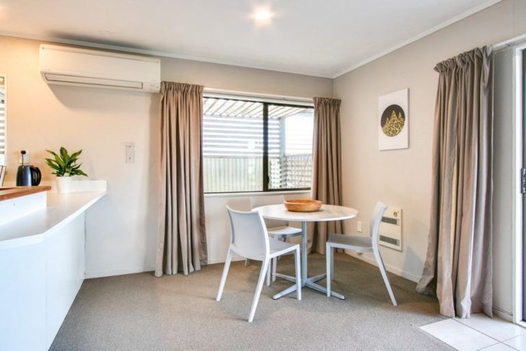 Photo of property in 1a Barton Place, Marewa, Napier, 4110