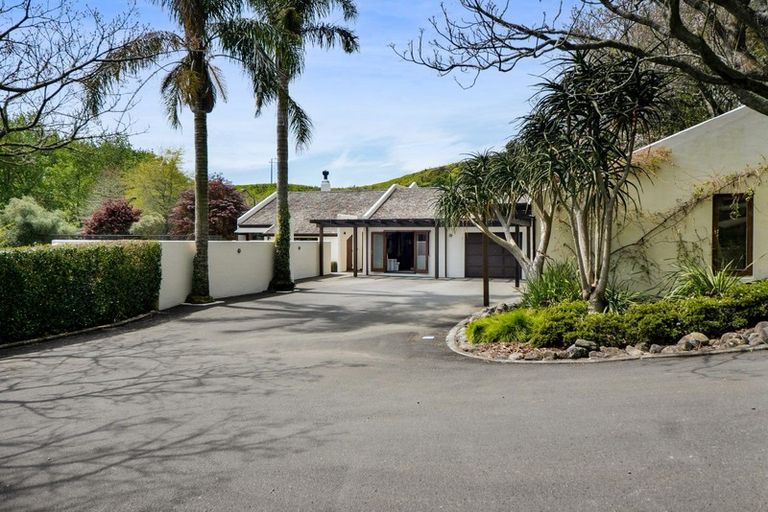 Photo of property in 331a Mangorei Road, Merrilands, New Plymouth, 4312