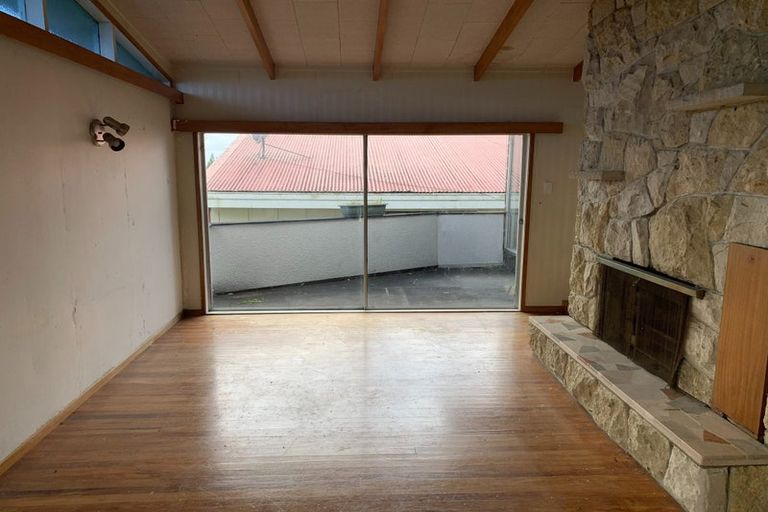 Photo of property in 432 Don Buck Road, Massey, Auckland, 0614