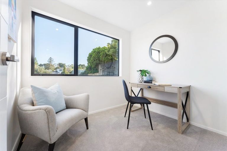 Photo of property in 11a Bowman Road, Forrest Hill, Auckland, 0620