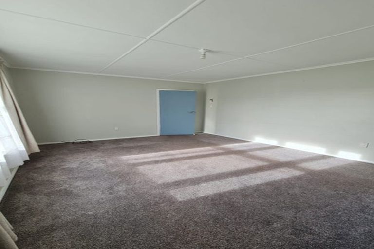 Photo of property in 35 Hukatai Street, Elsdon, Porirua, 5022