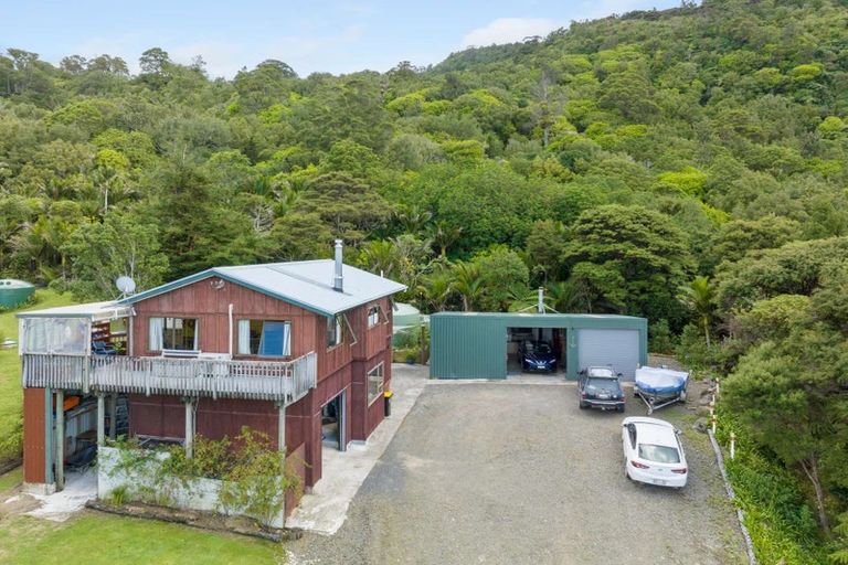 Photo of property in 20 Puriri Place, Tuateawa, Coromandel, 3583
