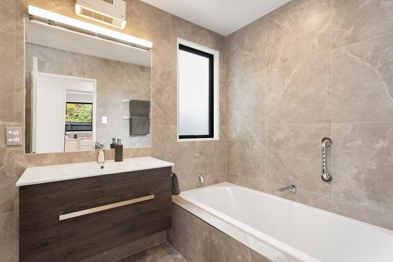 Photo of property in 9a Hamilton Avenue, Ilam, Christchurch, 8041