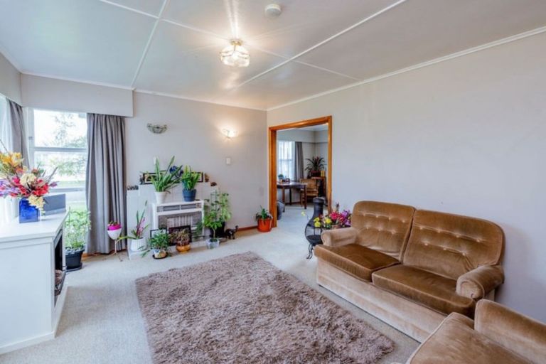 Photo of property in 18 Clyde Street, Levin, 5510